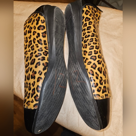 Angel Steps Leopard Print Slip on Flats Woman's Size 11 wide - Picture 2 of 9